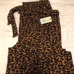 Terra & Sky wide leg leopard print pants